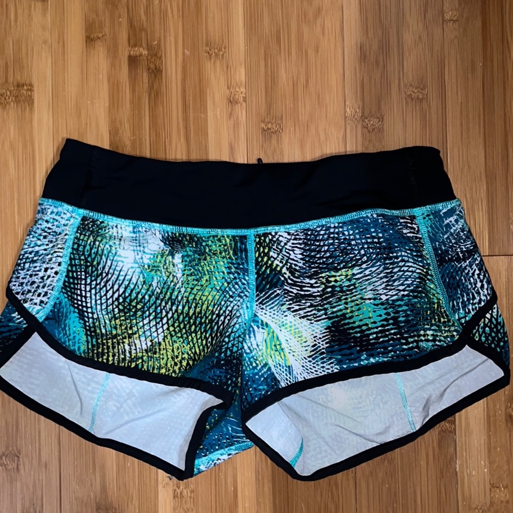 Woman's lululemon shorts